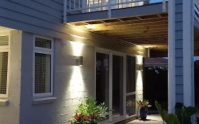 Stylish Matua Apartment